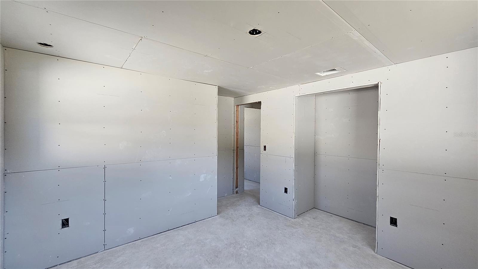 Image 32 of 58 For 5519 Denver Street Ne