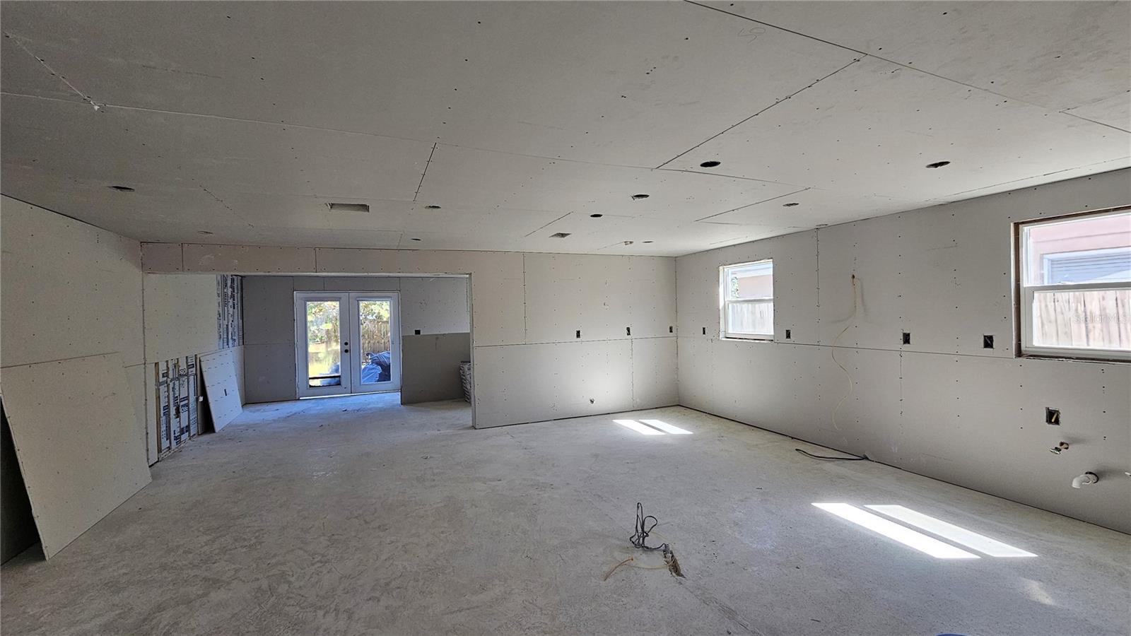 Image 7 of 58 For 5519 Denver Street Ne