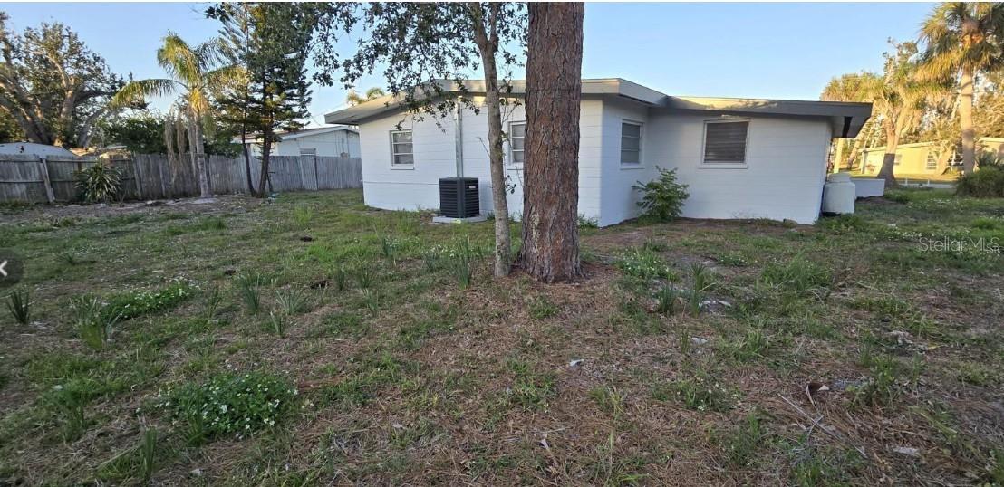 Image 15 of 15 For 1634 Banyan Drive