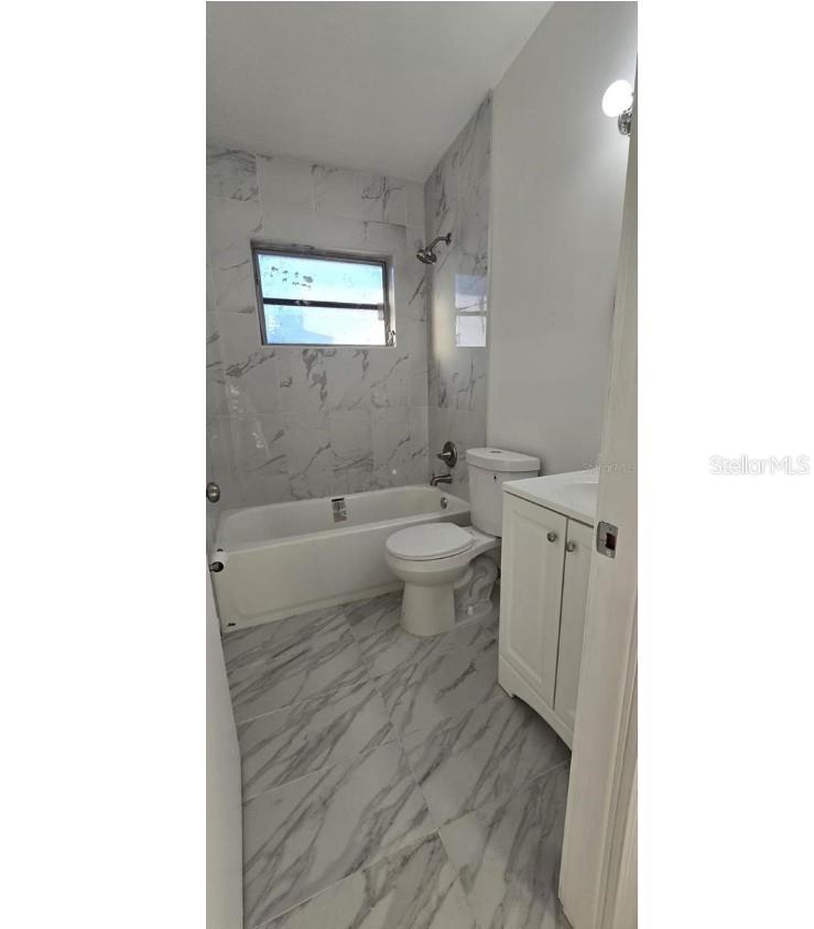 Image 5 of 15 For 1634 Banyan Drive