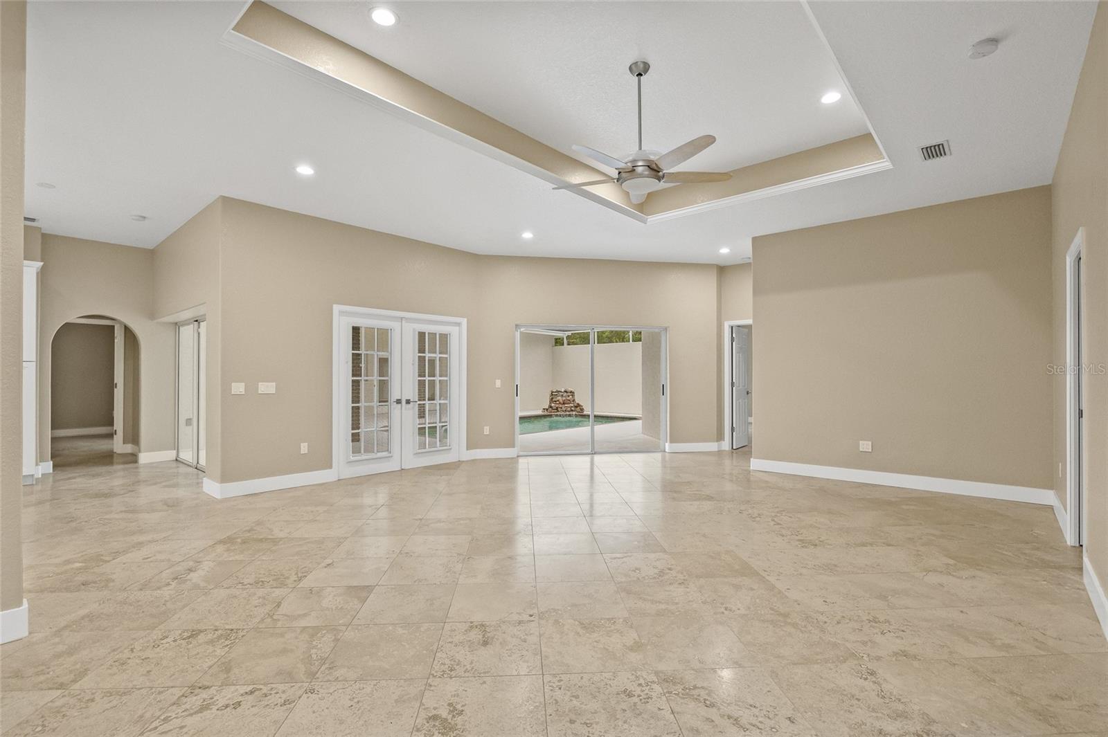 Image 10 of 69 For 13186 Coronado Drive