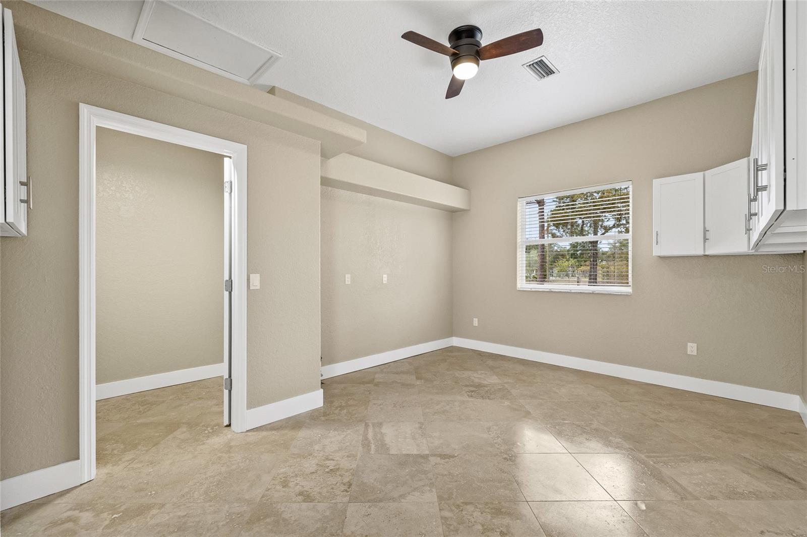 Image 24 of 69 For 13186 Coronado Drive