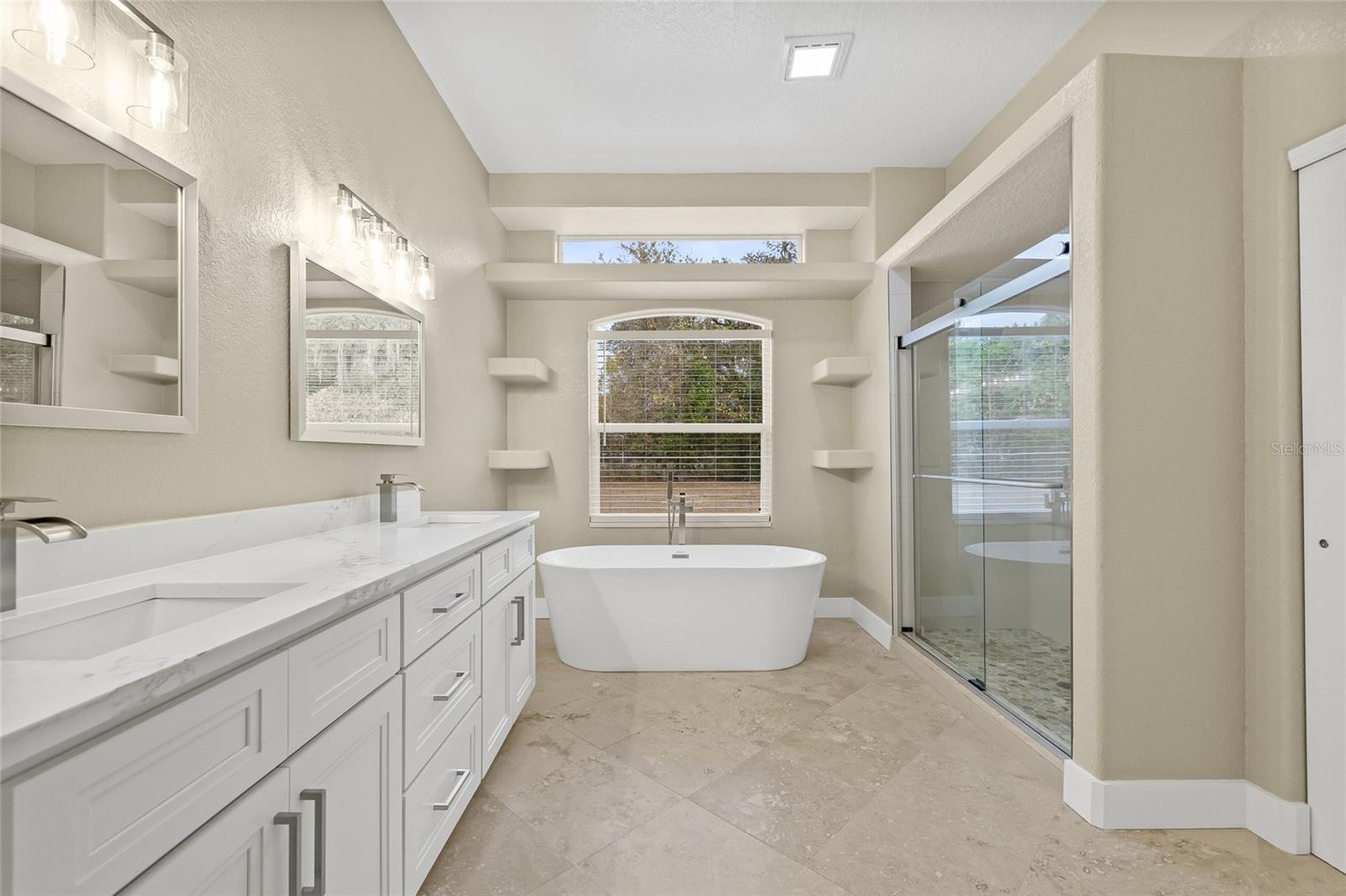 Image 34 of 69 For 13186 Coronado Drive