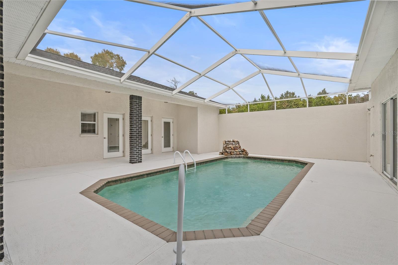 Image 50 of 69 For 13186 Coronado Drive