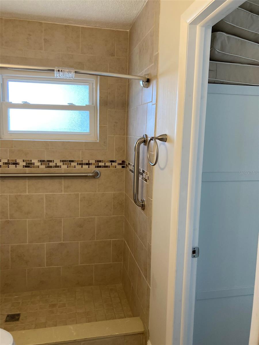 Image 20 of 60 For 5725 80th Street N 114