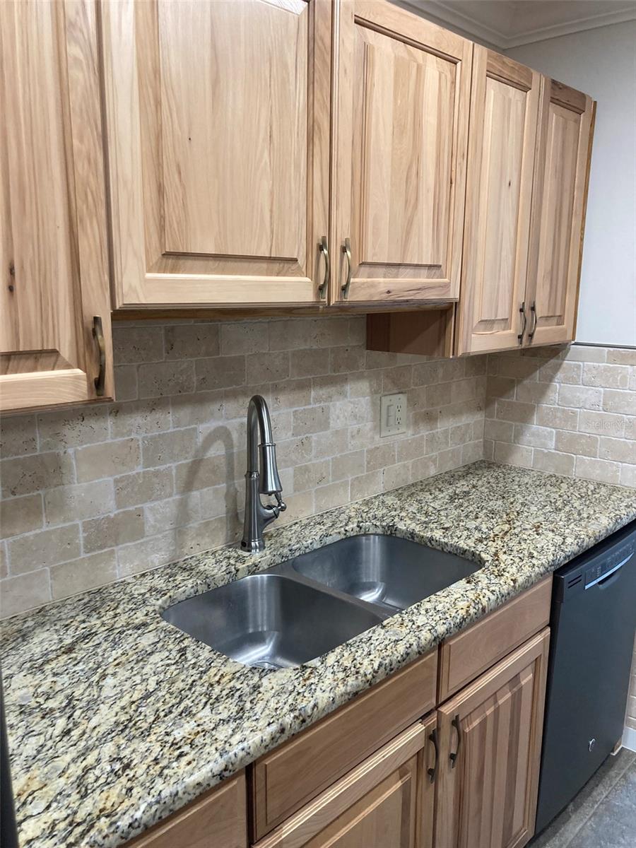 Image 37 of 60 For 5725 80th Street N 114