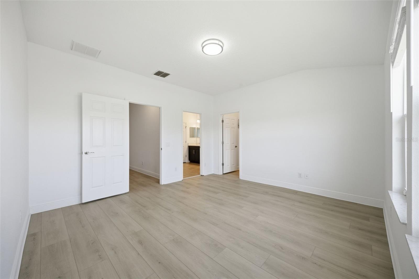 Image 17 of 48 For 11539 Crowned Sparrow Lane