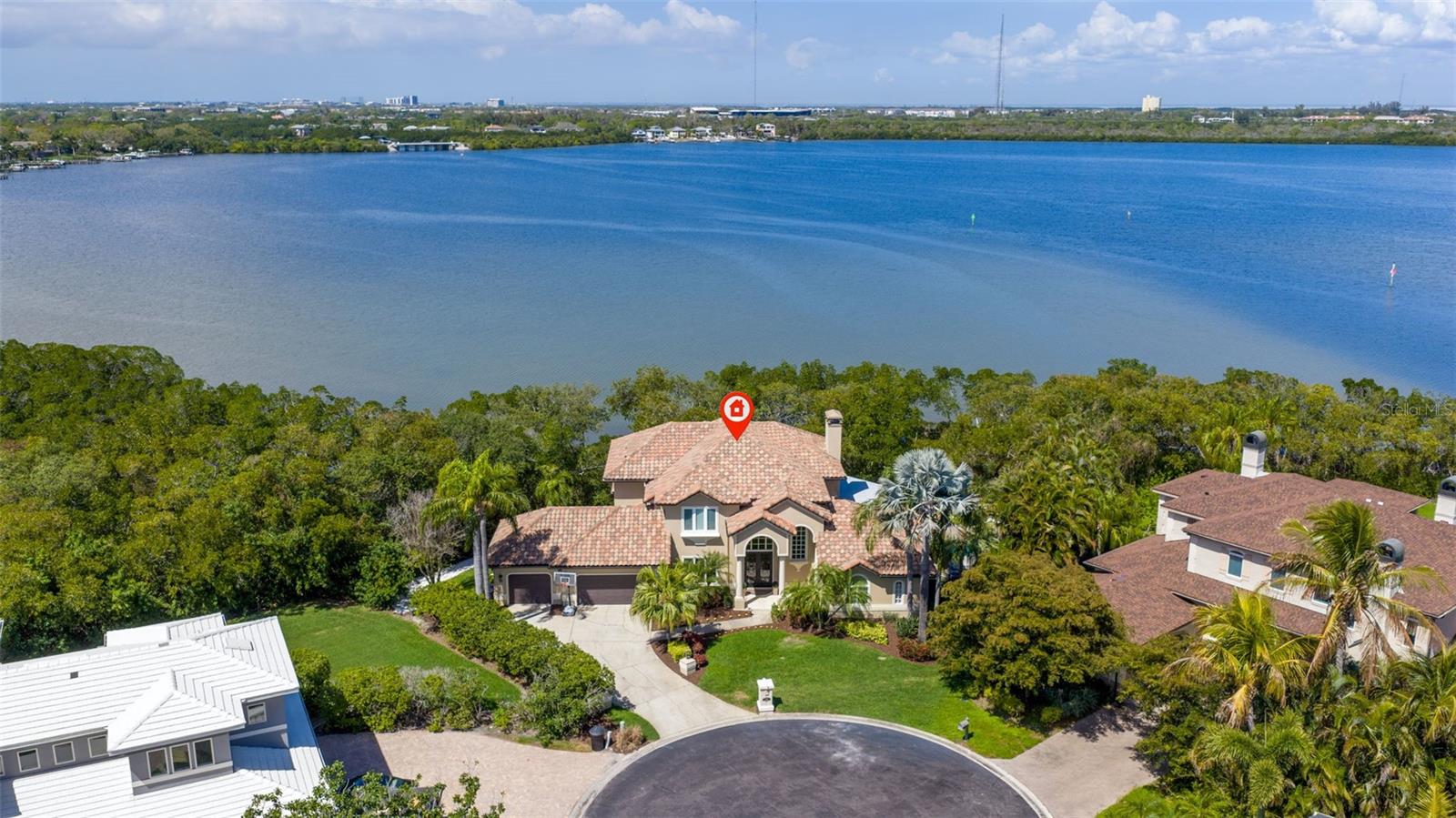 Details for 1285 Gasparilla Drive Ne, ST PETERSBURG, FL 33702