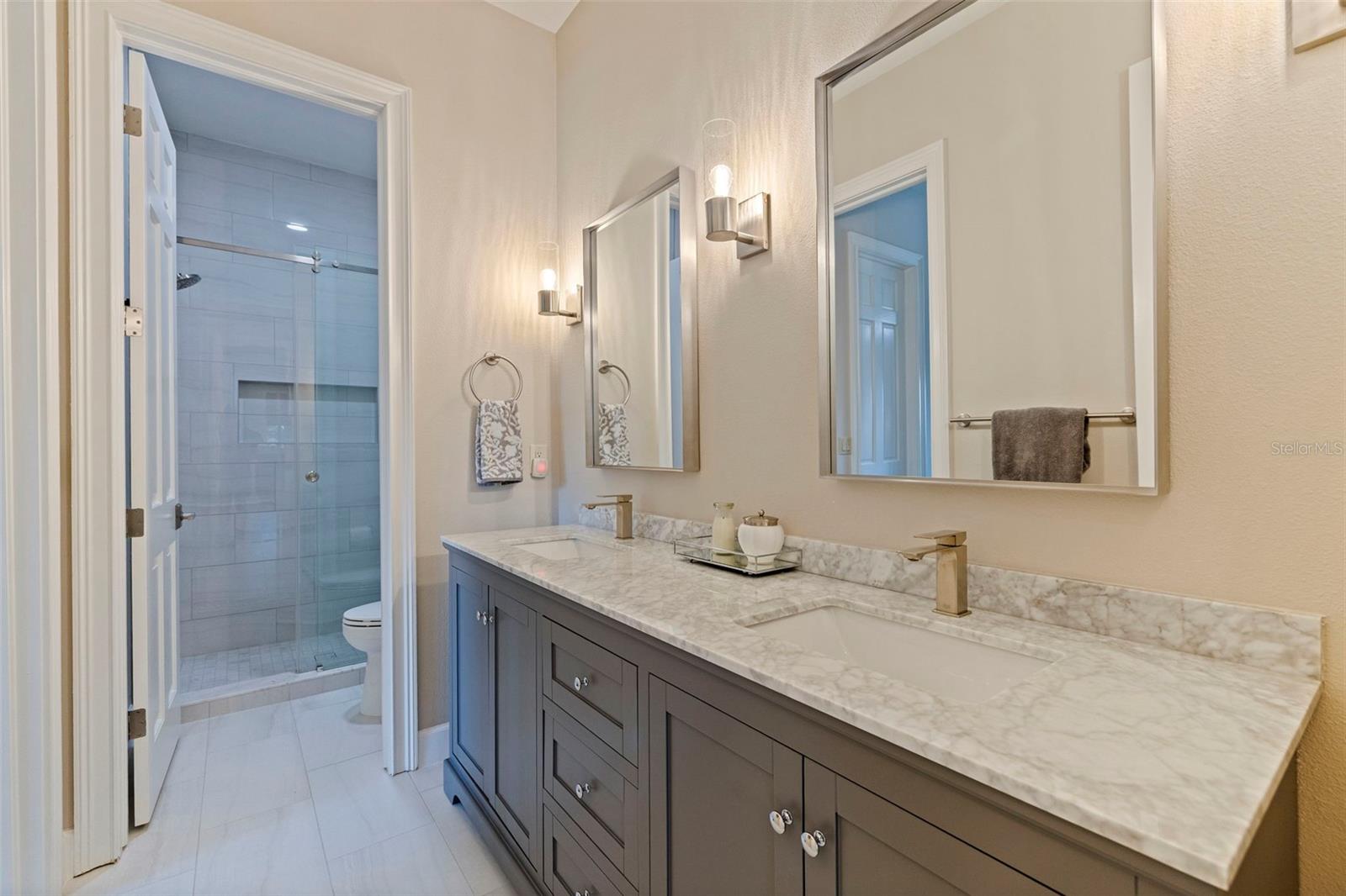 Image 39 of 60 For 1285 Gasparilla Drive Ne