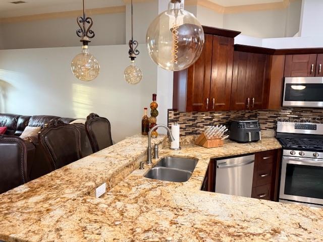 Image 27 of 46 For 18116 Sweet Jasmine Drive