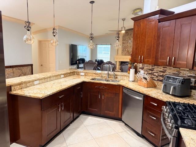 Image 28 of 46 For 18116 Sweet Jasmine Drive