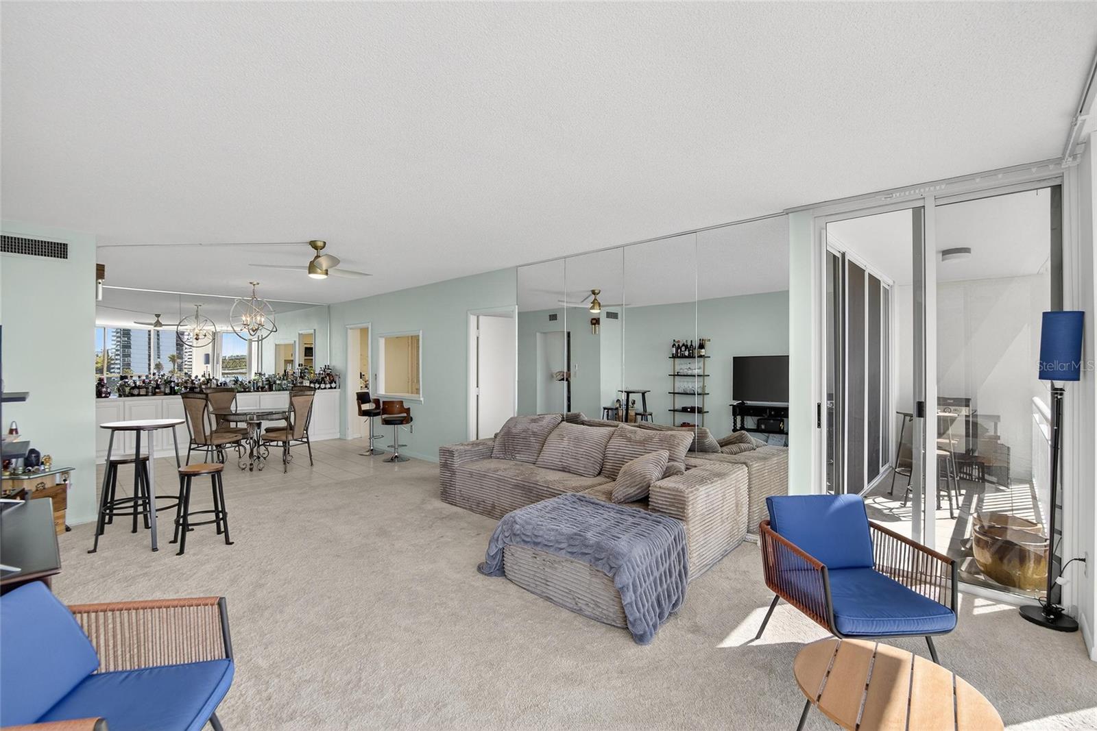 Image 17 of 70 For 100 Pierce Street 703