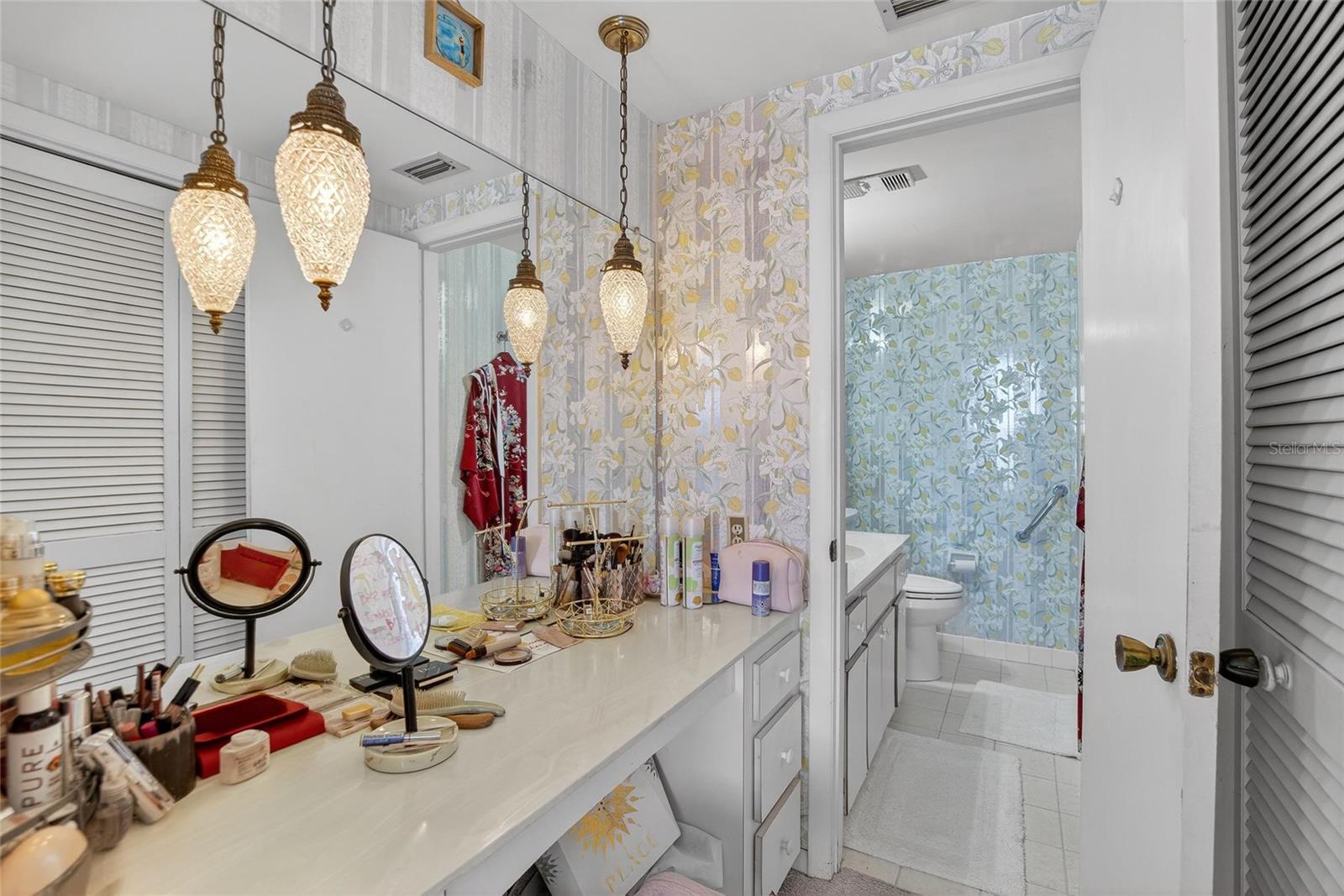 Image 34 of 70 For 100 Pierce Street 703