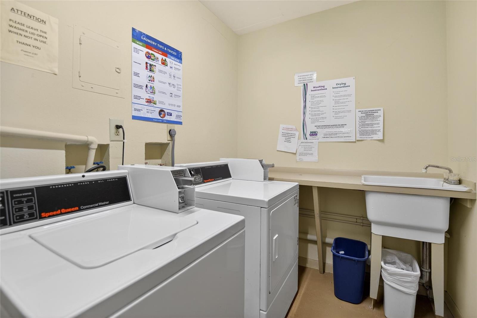 Image 36 of 70 For 100 Pierce Street 703