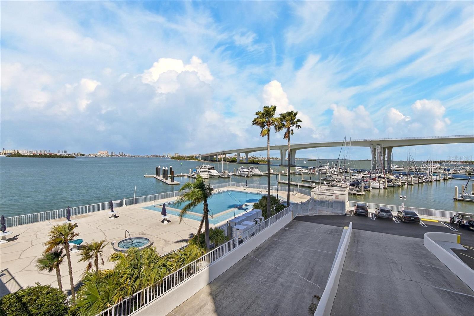 Image 42 of 70 For 100 Pierce Street 703