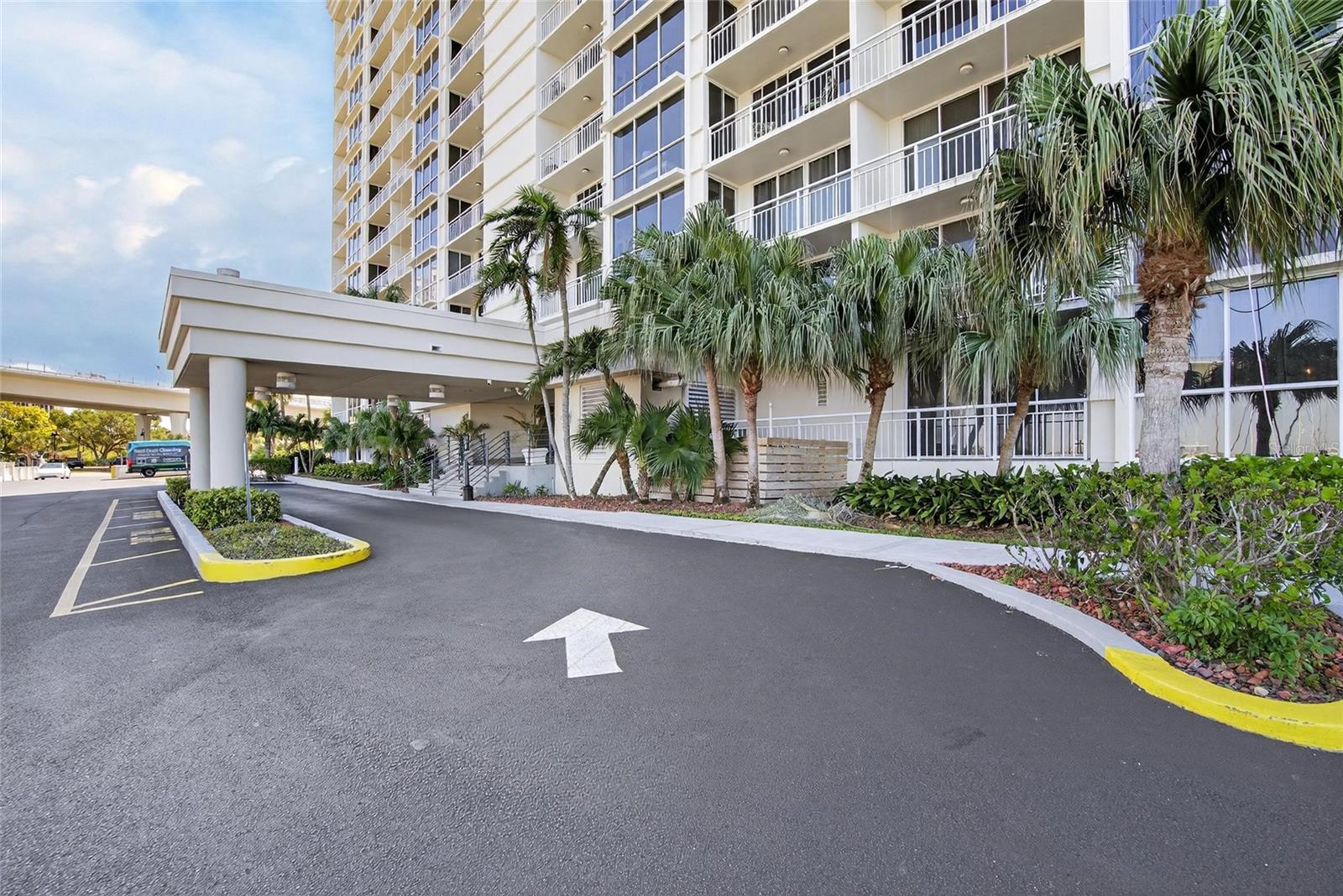 Image 50 of 70 For 100 Pierce Street 703