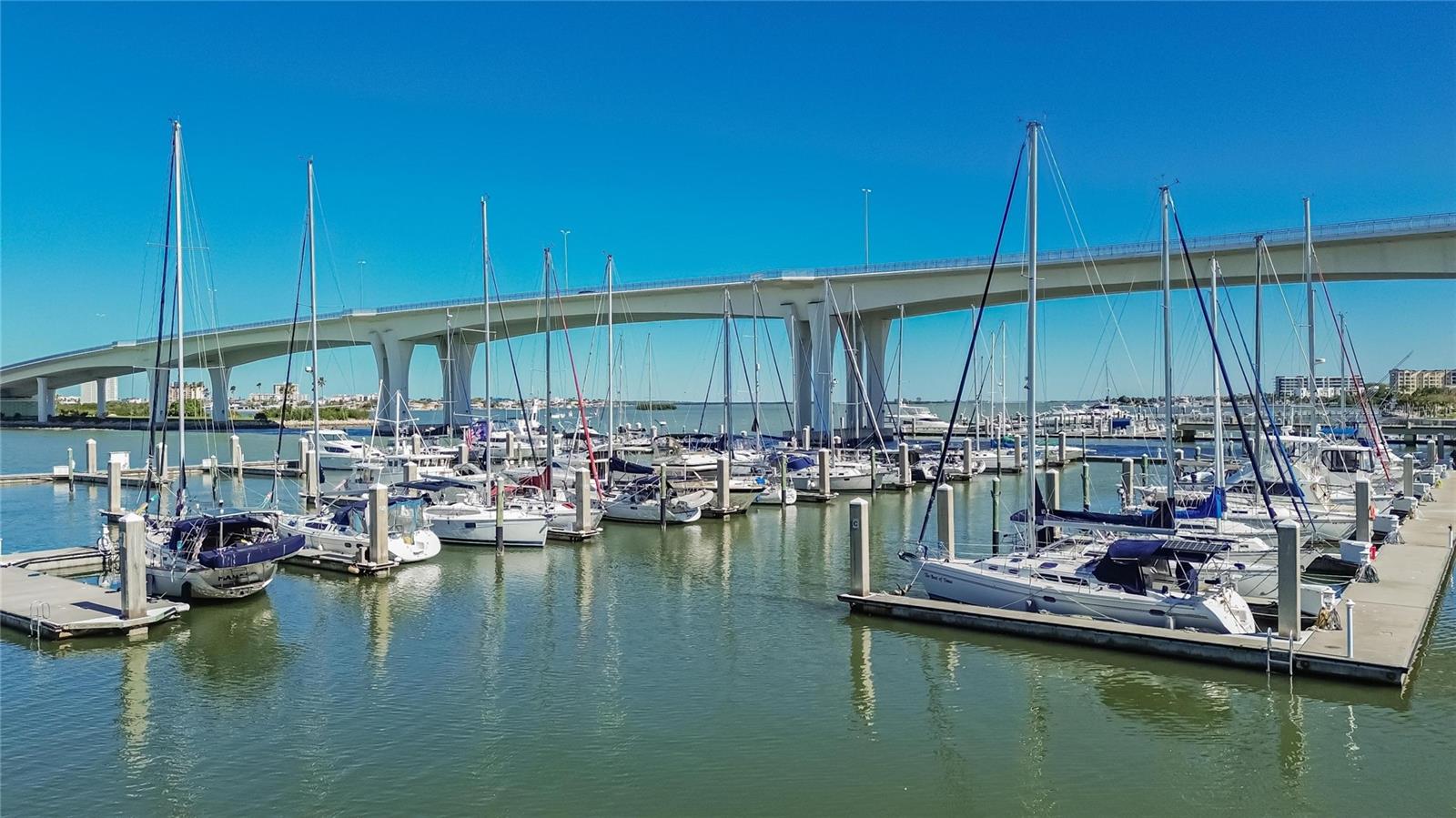 Image 57 of 70 For 100 Pierce Street 703