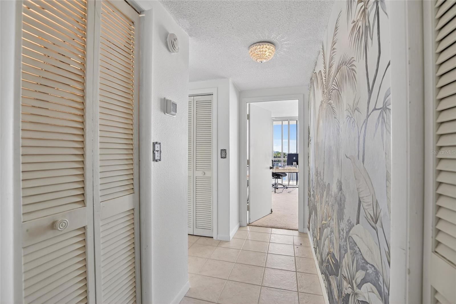 Image 7 of 70 For 100 Pierce Street 703