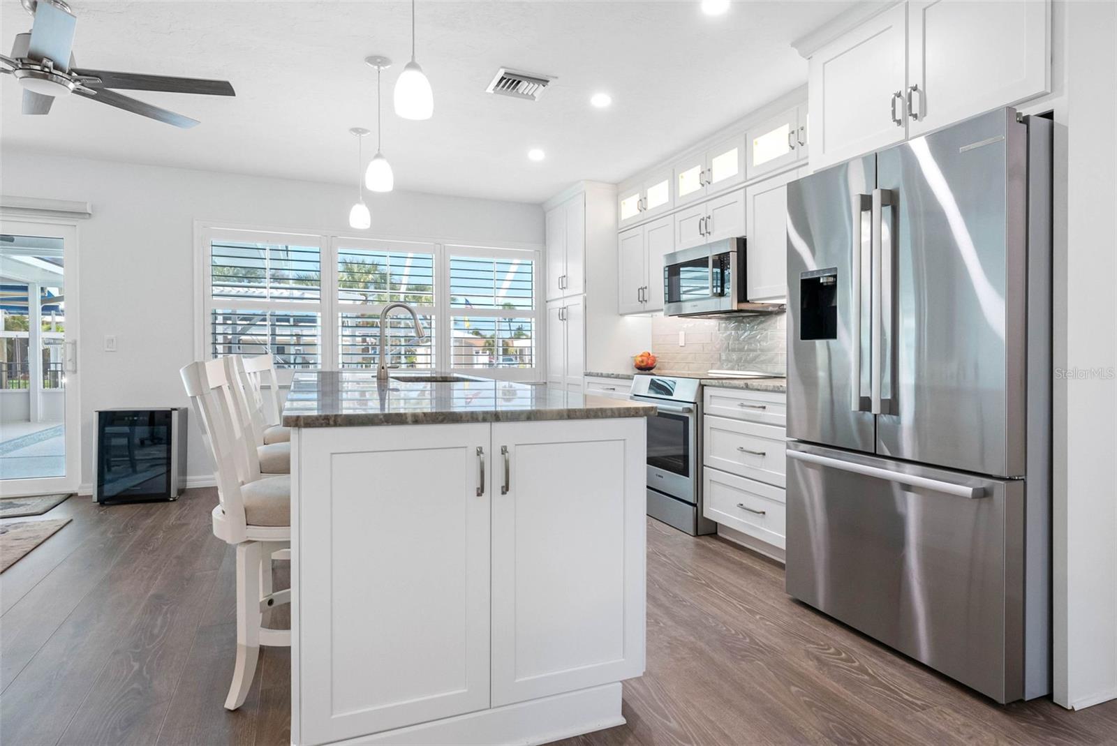 Image 12 of 41 For 9211 Lake Drive