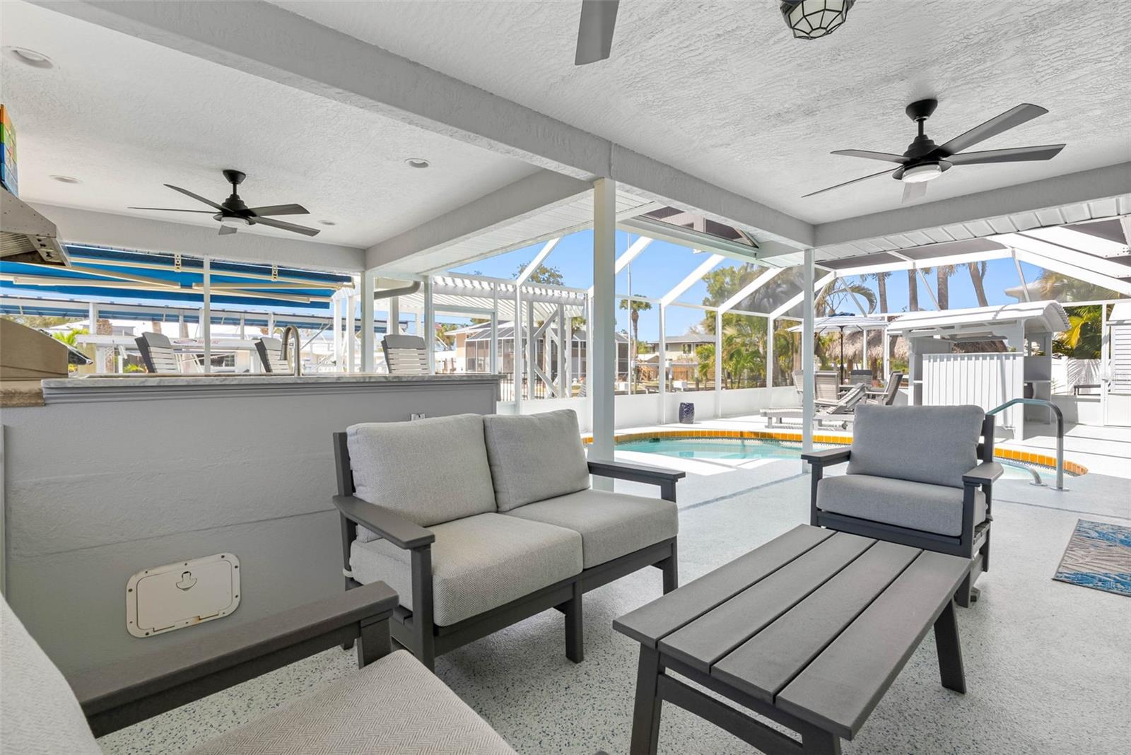 Image 26 of 41 For 9211 Lake Drive