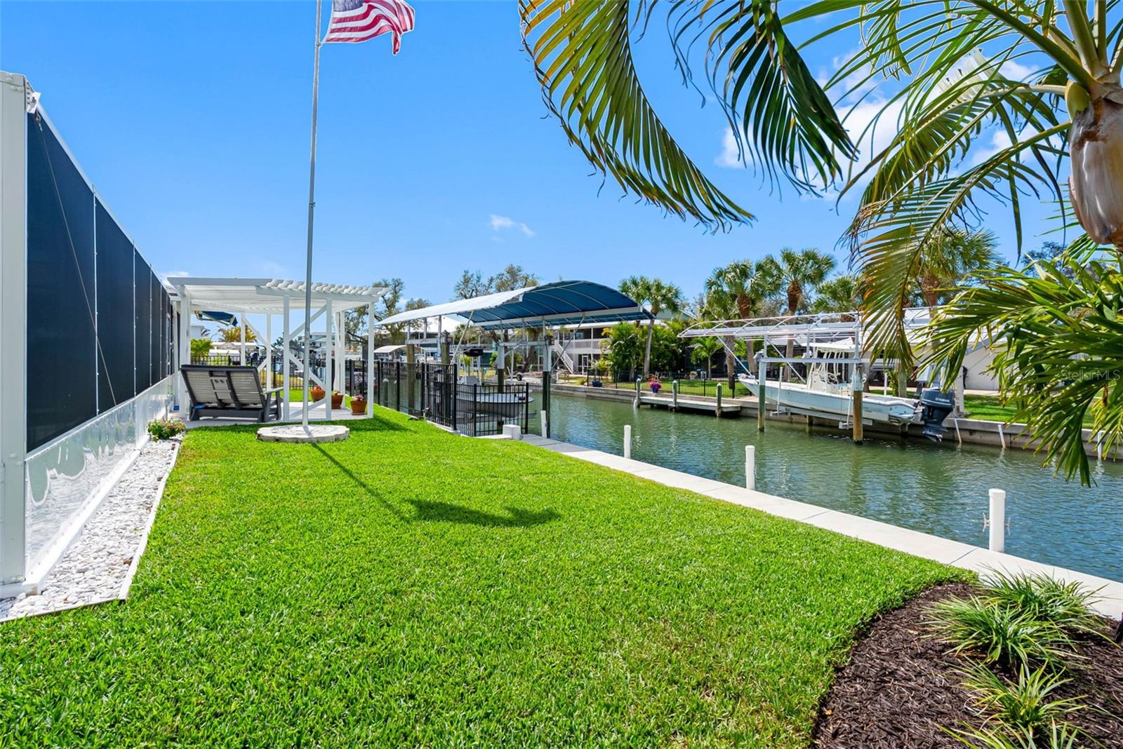 Image 27 of 41 For 9211 Lake Drive