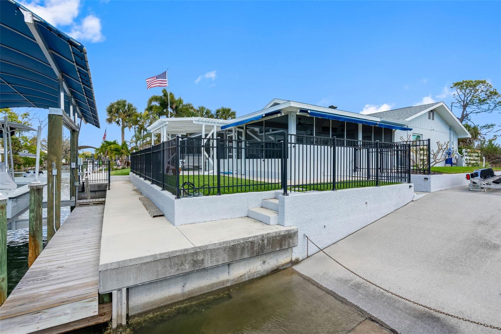 Image 33 of 41 For 9211 Lake Drive