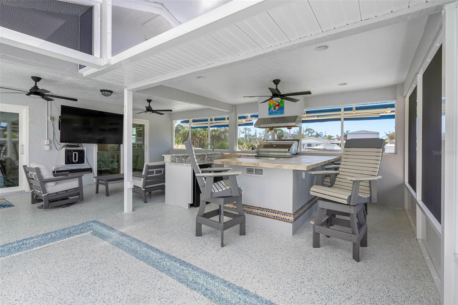 Image 4 of 41 For 9211 Lake Drive