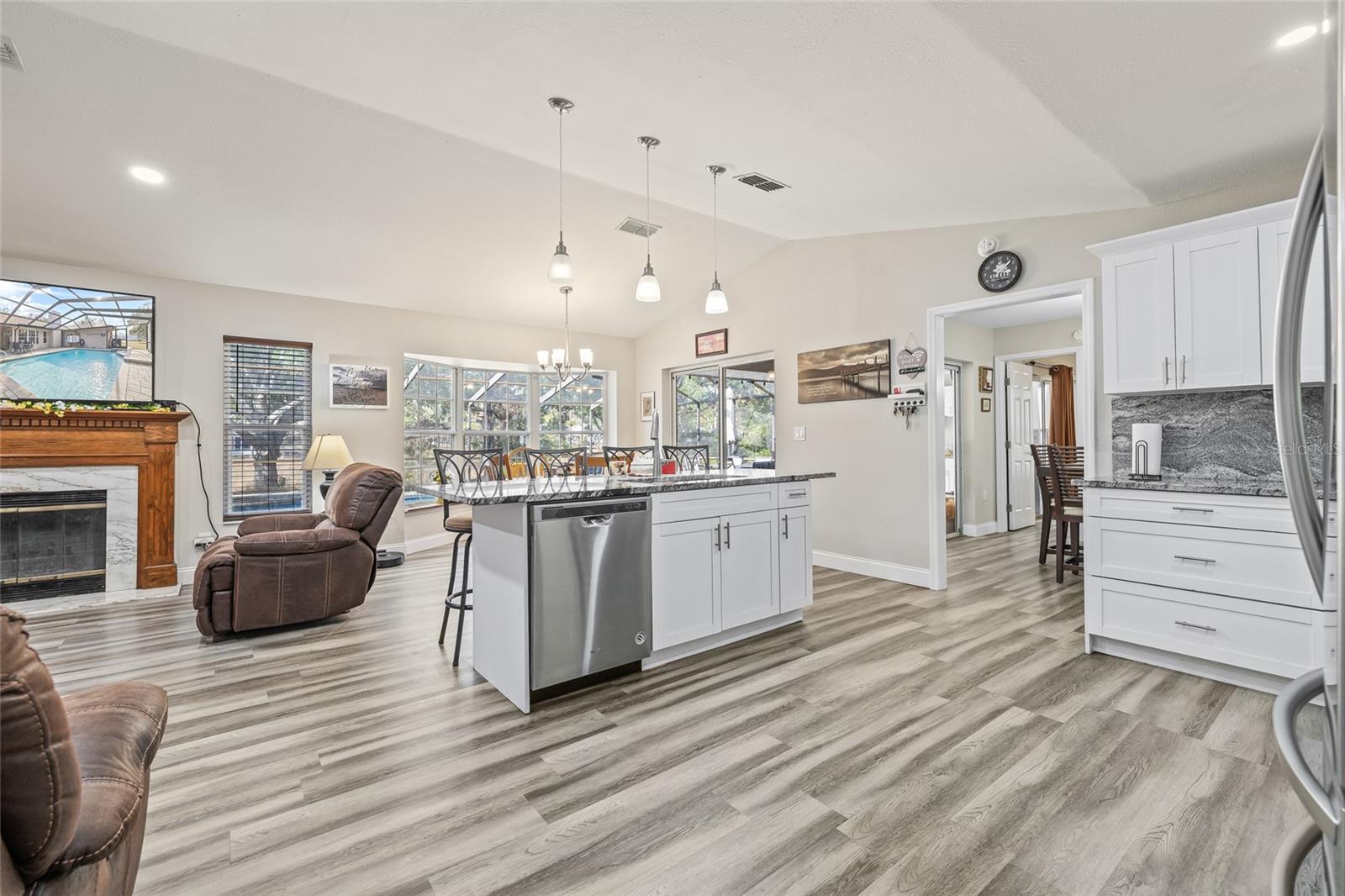 Image 16 of 69 For 1232 Barranca Avenue