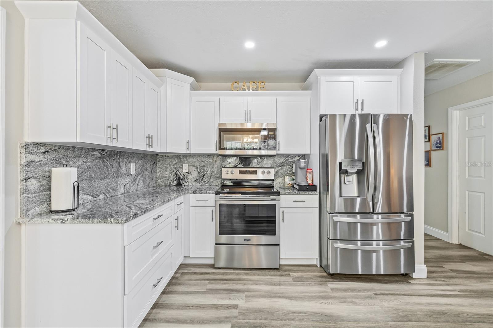 Image 19 of 69 For 1232 Barranca Avenue