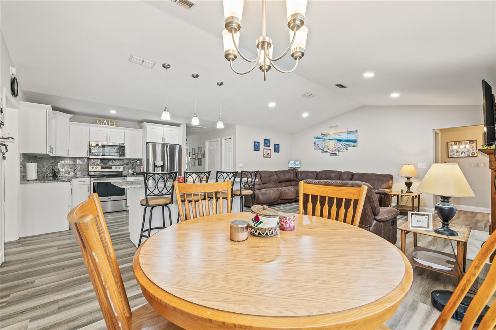 Image 26 of 69 For 1232 Barranca Avenue