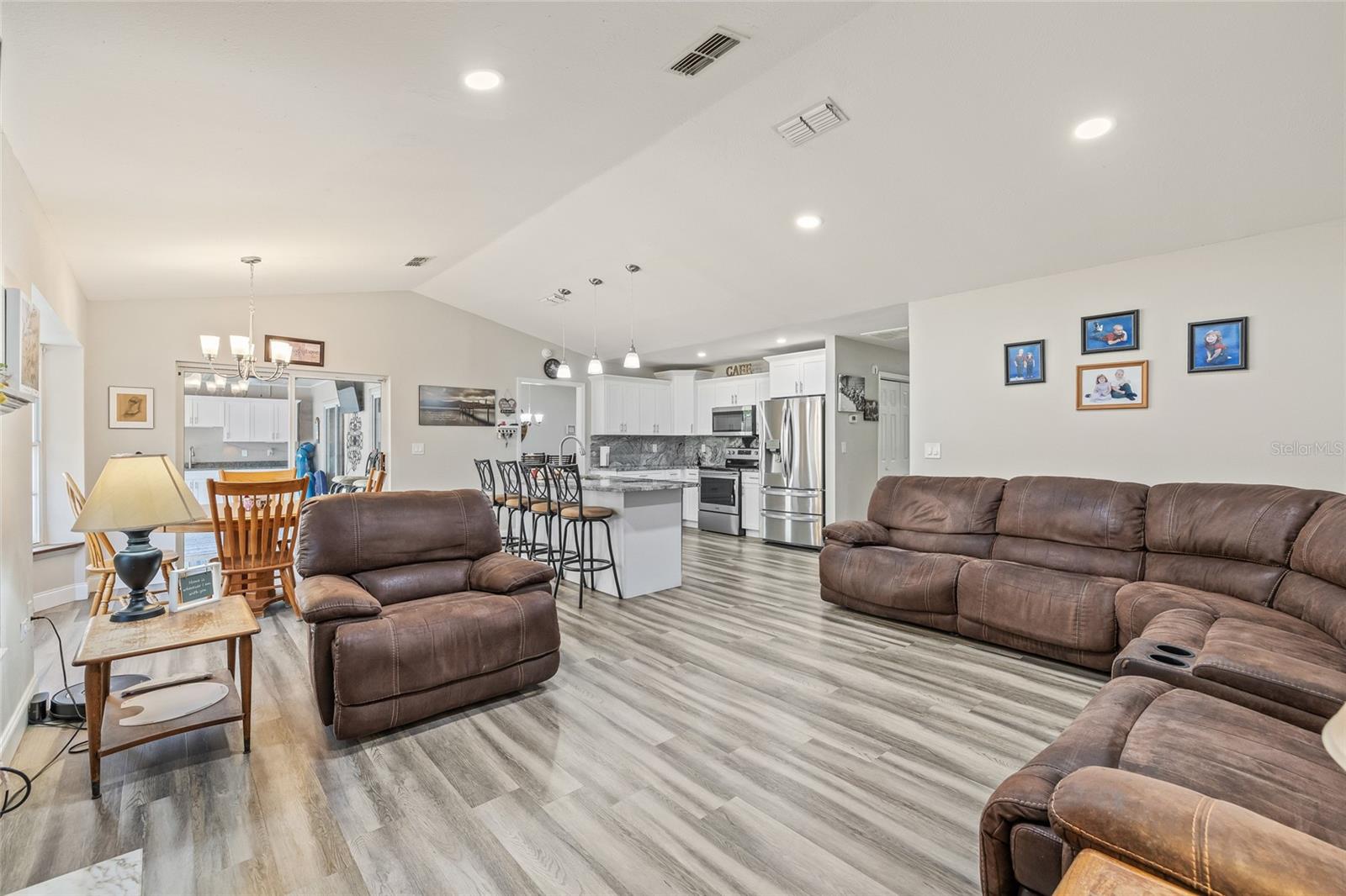 Image 29 of 69 For 1232 Barranca Avenue