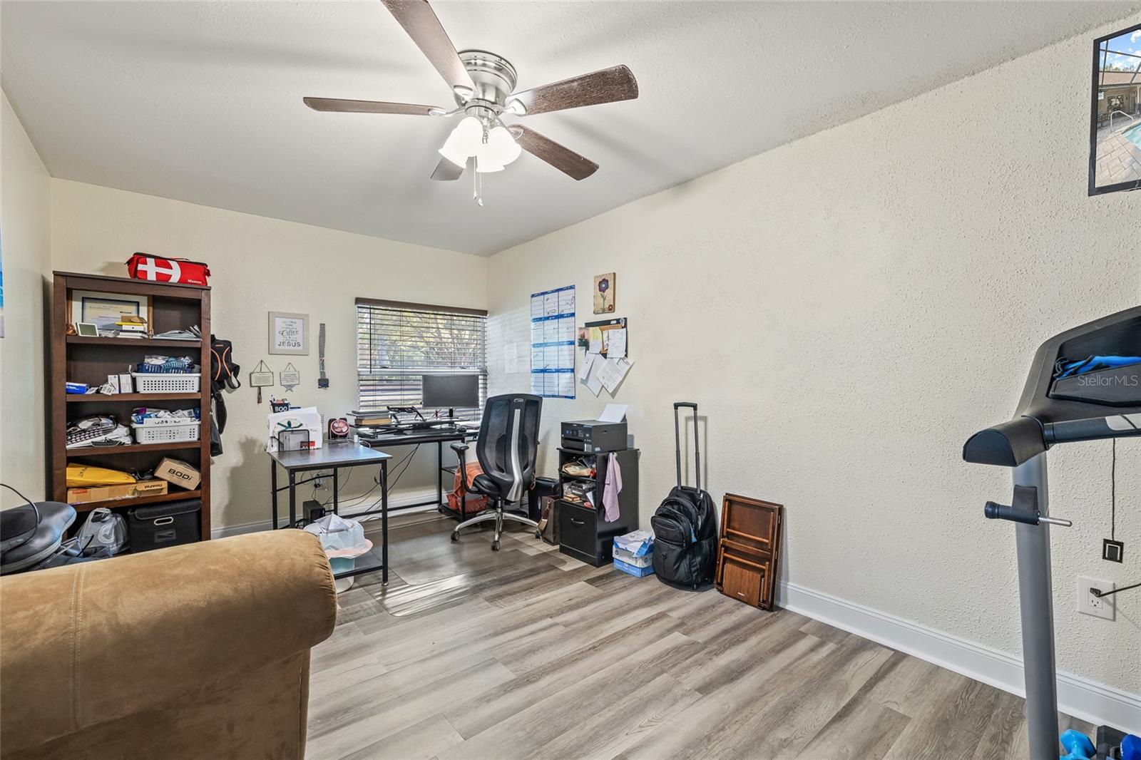 Image 30 of 69 For 1232 Barranca Avenue