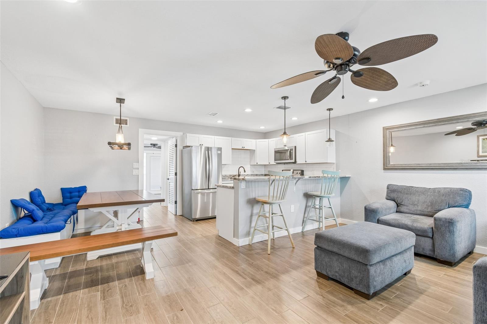 Image 4 of 23 For 4920 38th Way S 101