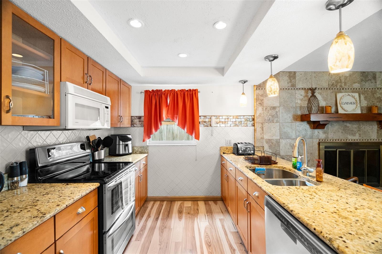 Image 11 of 45 For 7104 Bramblewood Drive