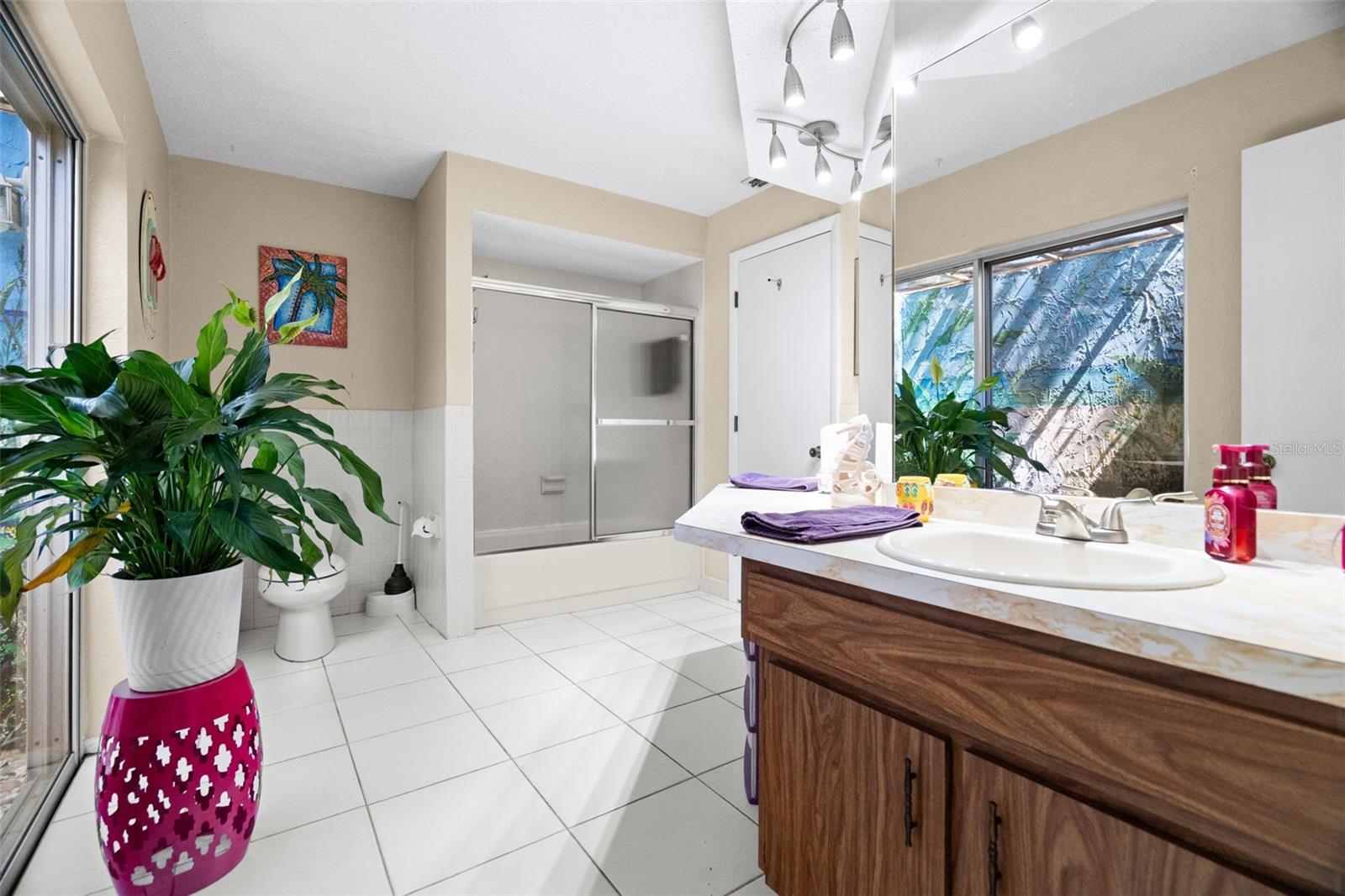 Image 25 of 45 For 7104 Bramblewood Drive