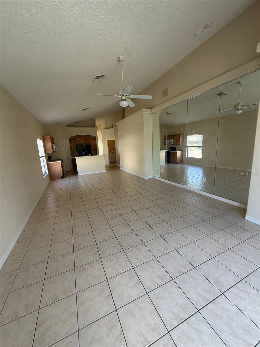 Image 12 of 44 For 16725 Rolling Green Drive