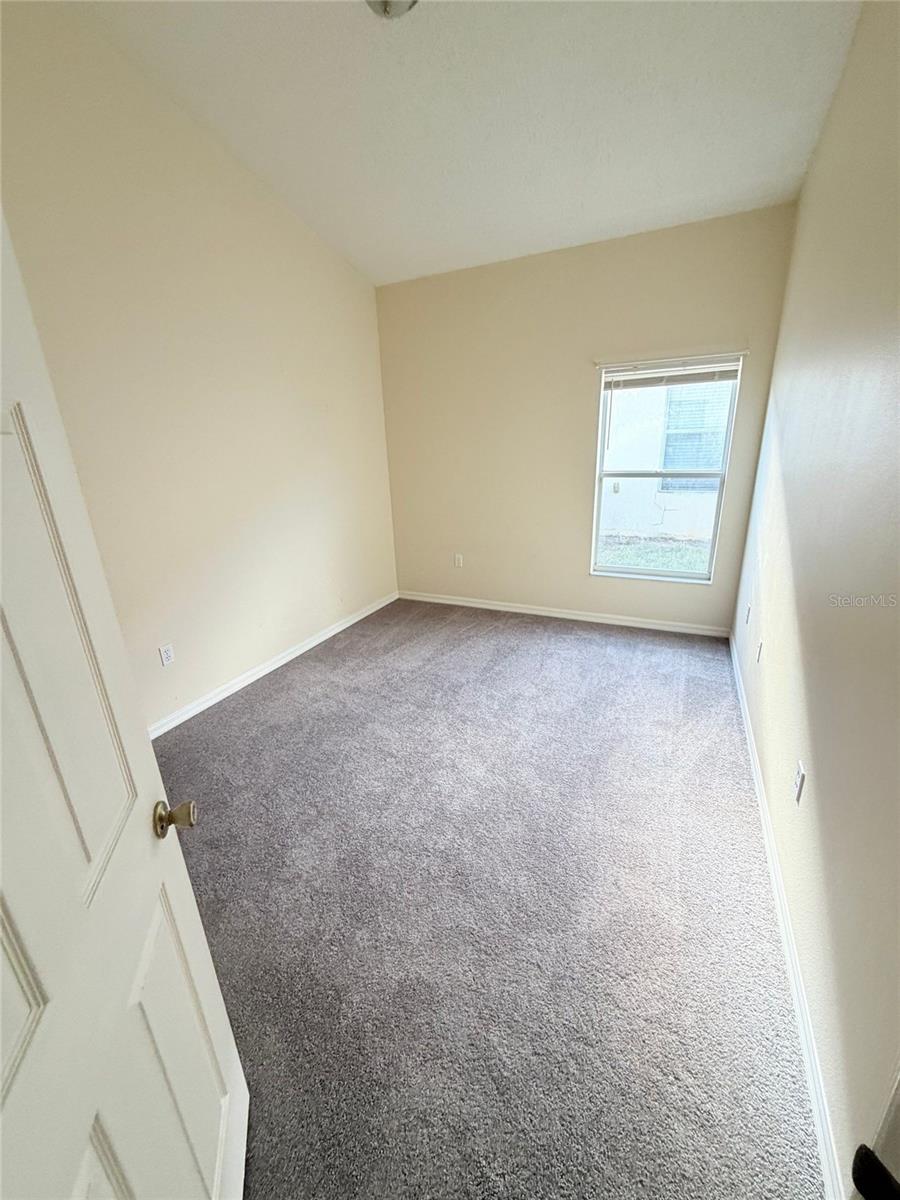 Image 25 of 44 For 16725 Rolling Green Drive