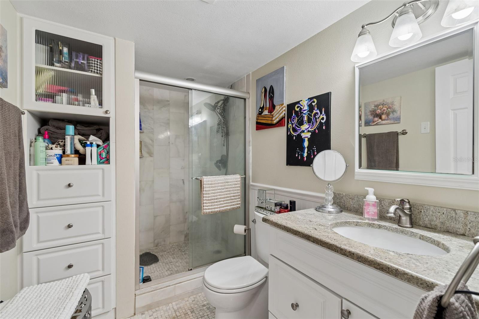 Image 18 of 47 For 2 Adalia Avenue 704