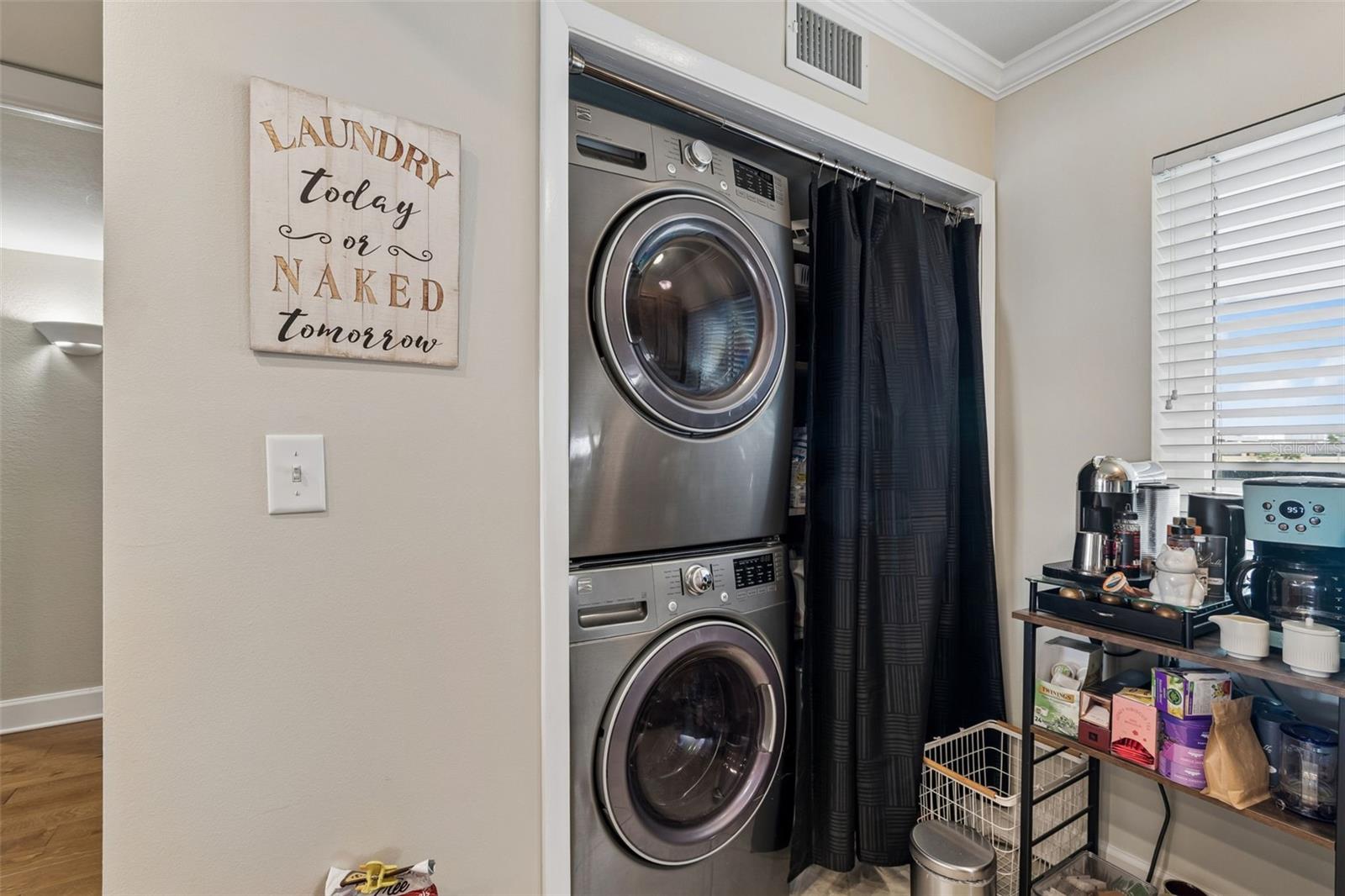 Image 19 of 47 For 2 Adalia Avenue 704