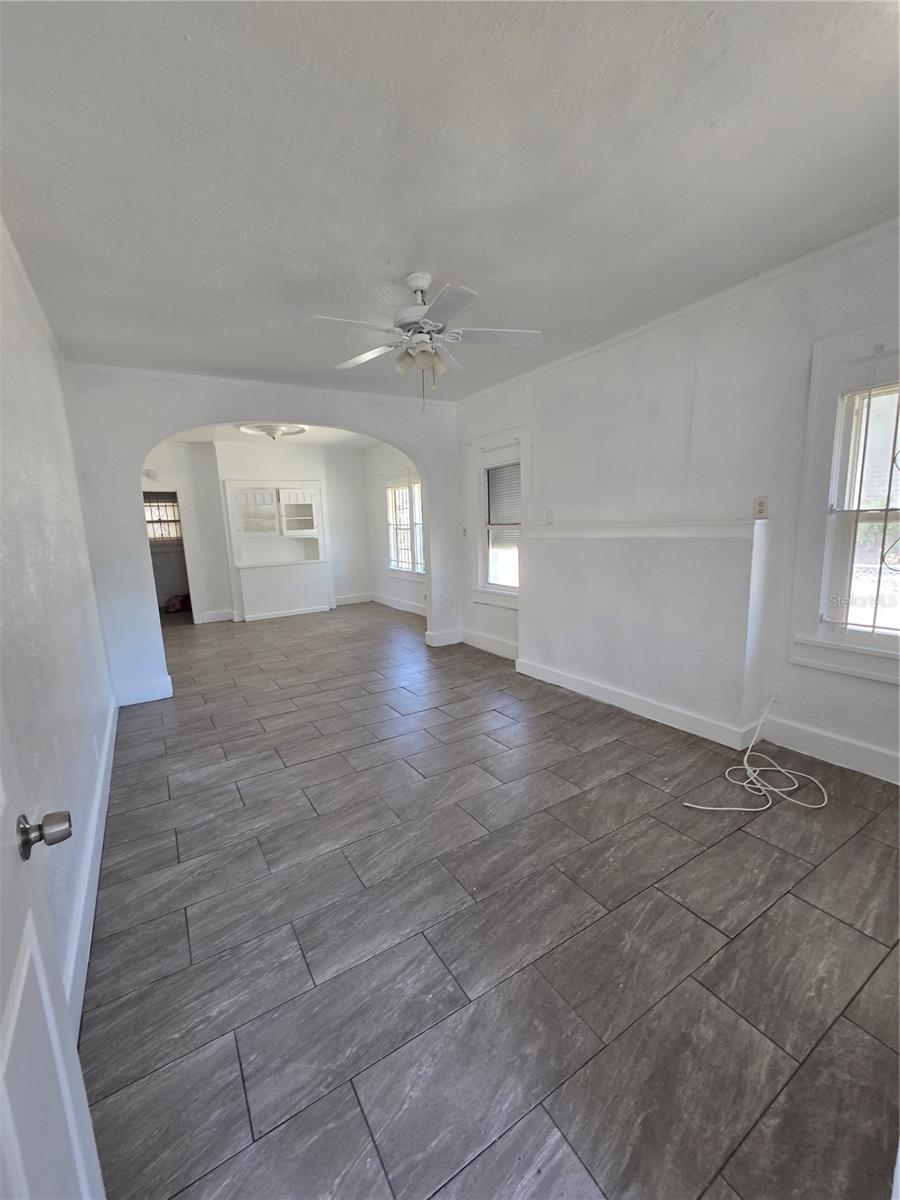 Image 7 of 9 For 2001 11th Street S