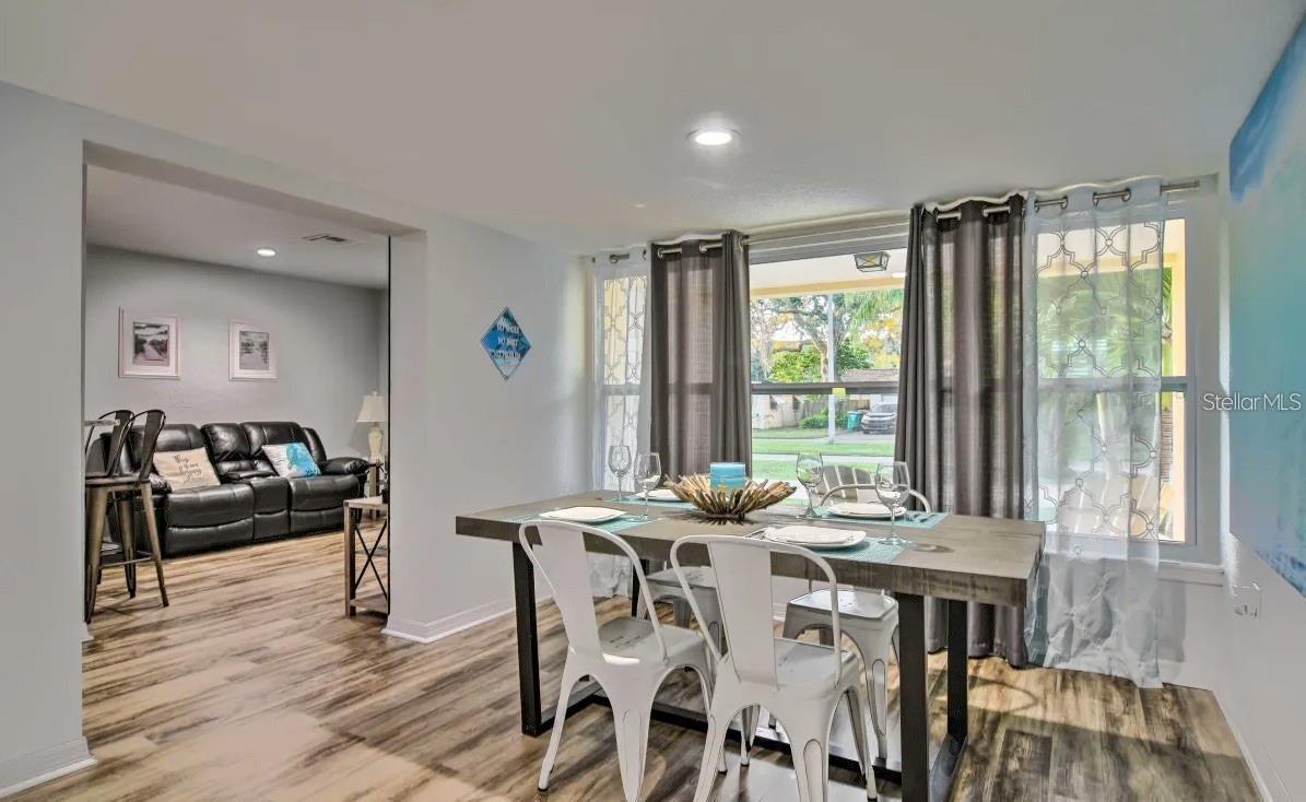 Image 10 of 23 For 10569 86th Avenue