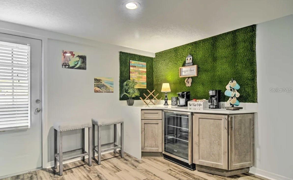 Image 11 of 23 For 10569 86th Avenue