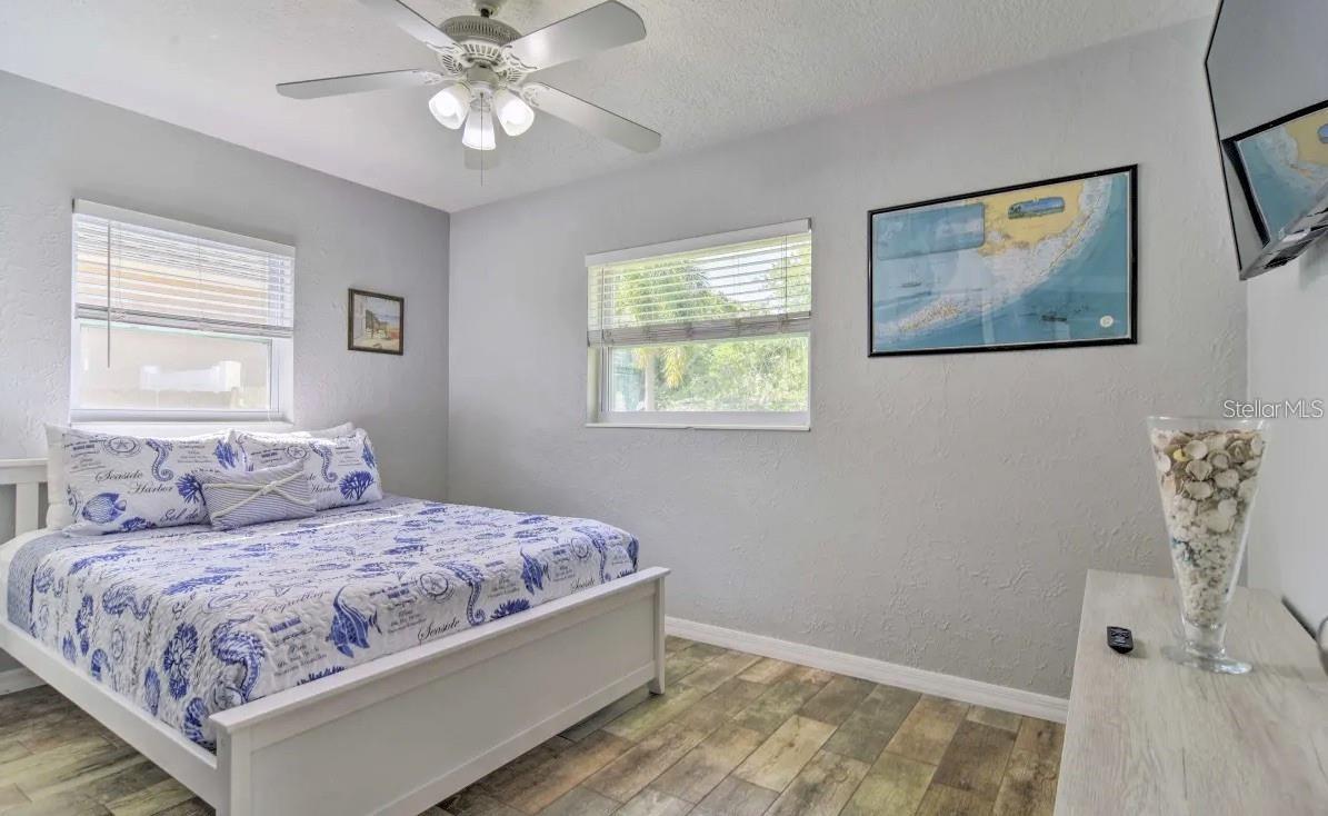 Image 12 of 23 For 10569 86th Avenue