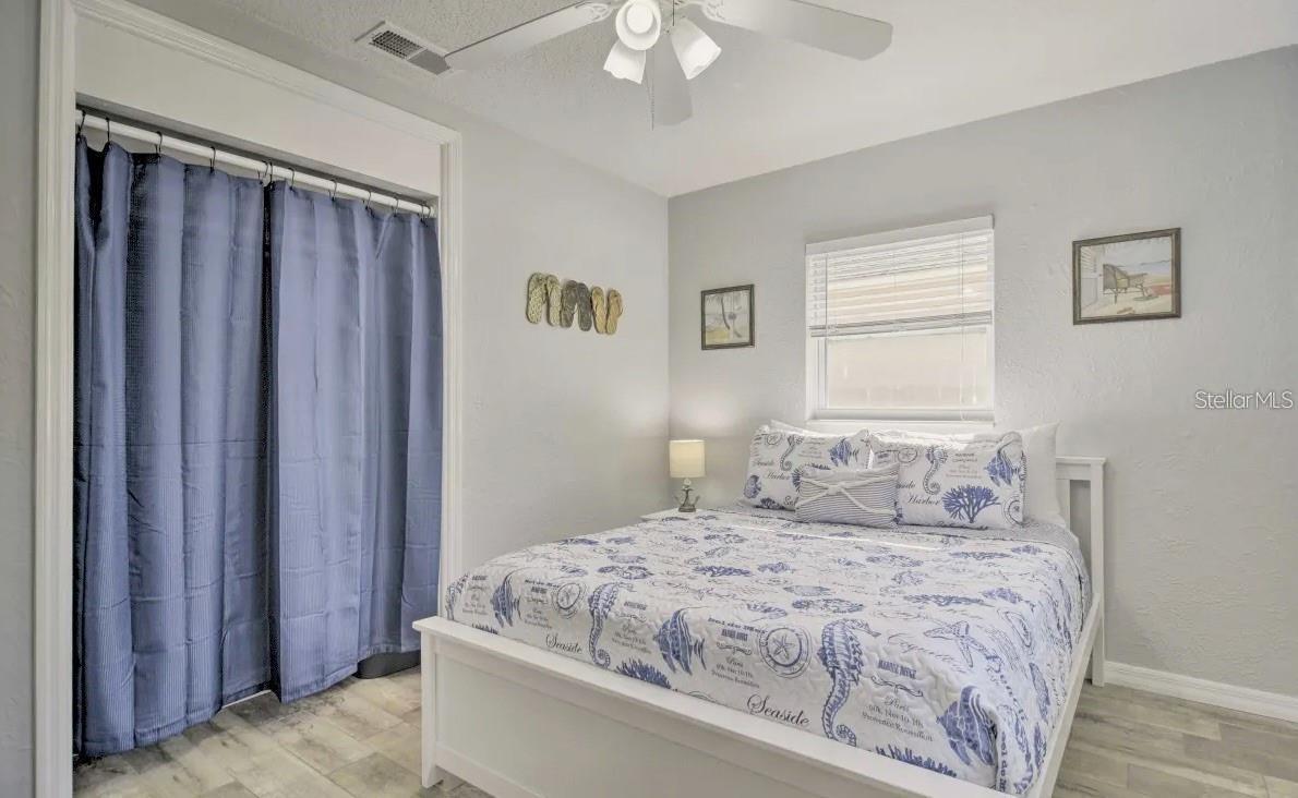 Image 13 of 23 For 10569 86th Avenue