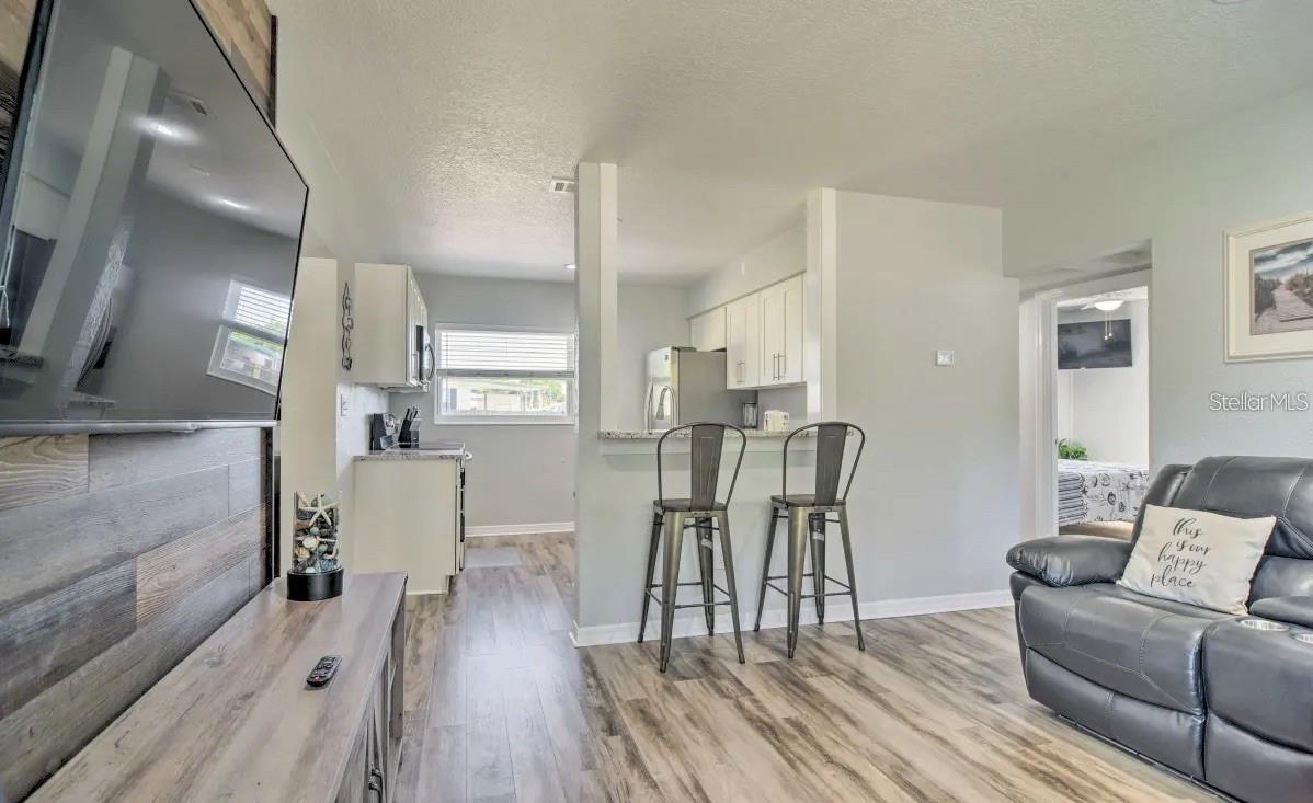 Image 3 of 23 For 10569 86th Avenue