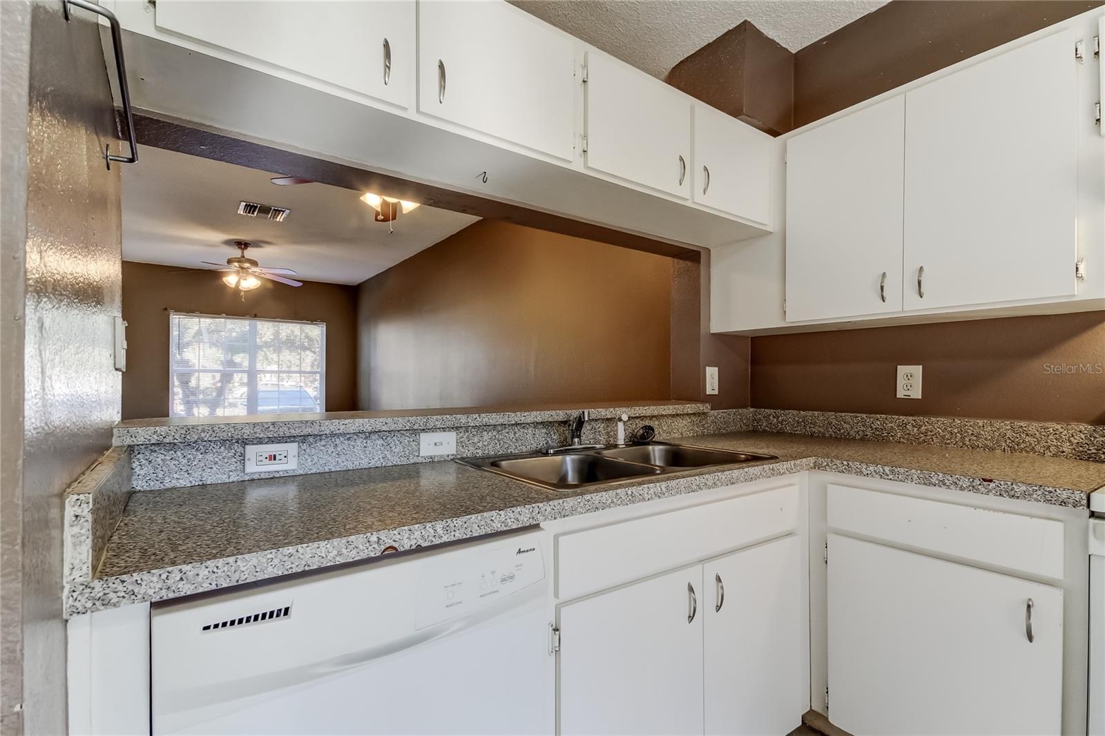 Image 12 of 42 For 6318 Bayside Key Drive