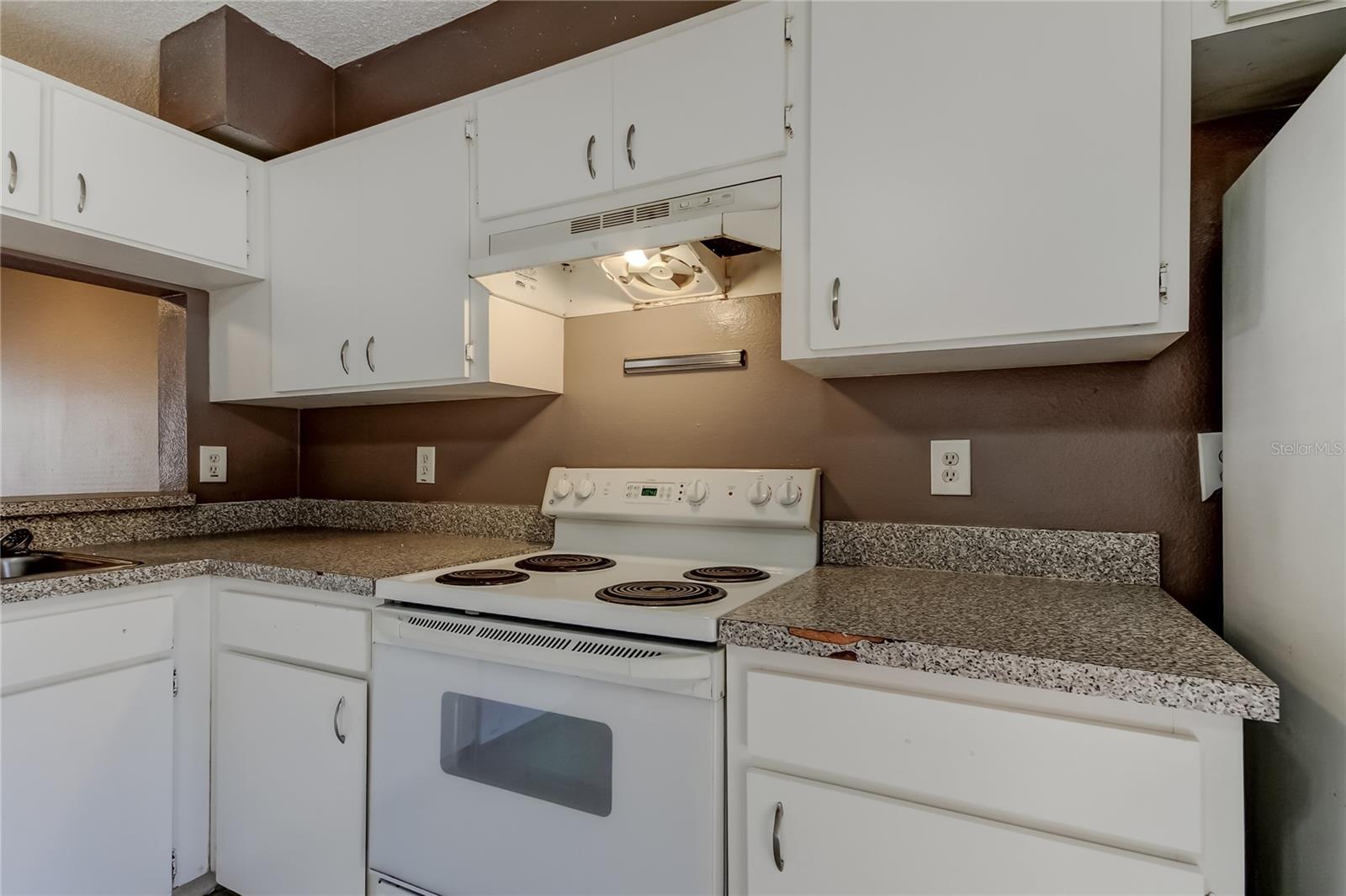 Image 15 of 42 For 6318 Bayside Key Drive