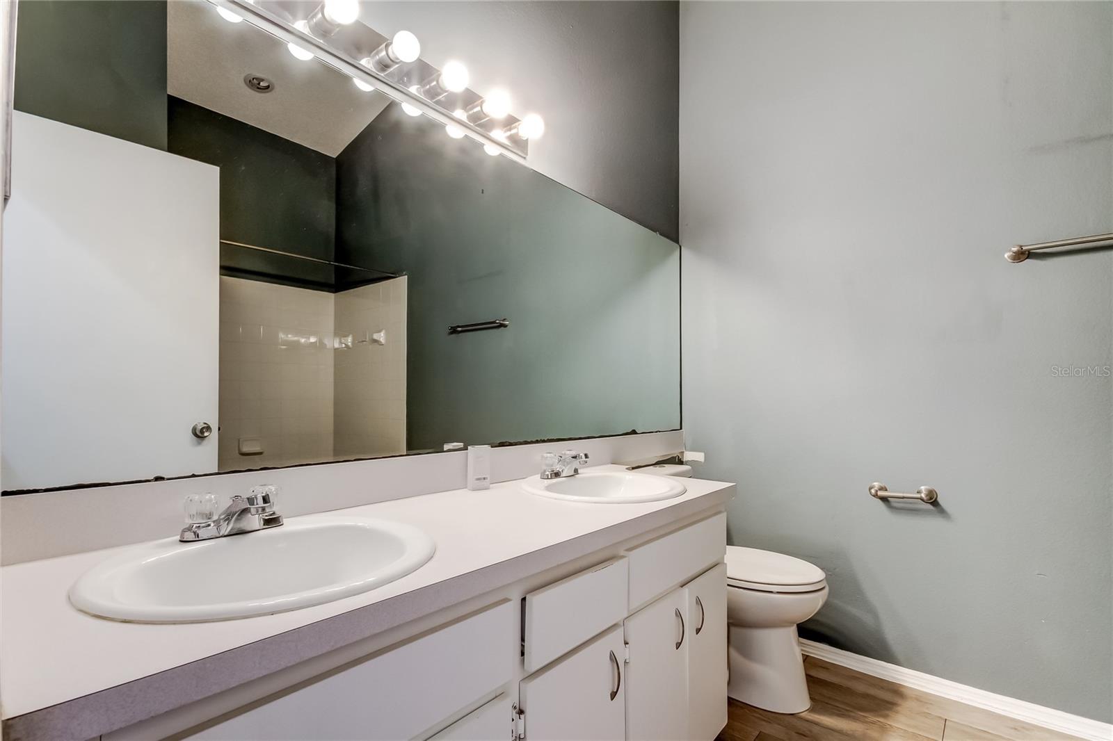 Image 25 of 42 For 6318 Bayside Key Drive