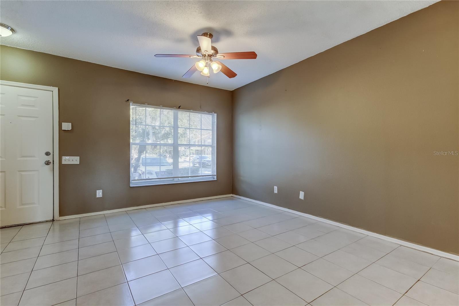 Image 5 of 42 For 6318 Bayside Key Drive