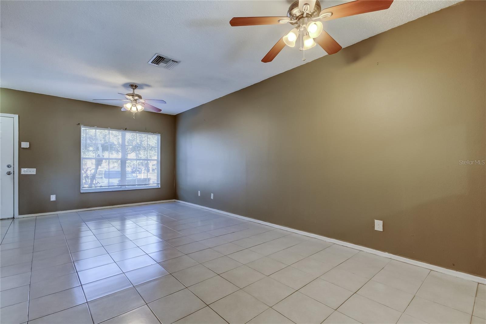 Image 9 of 42 For 6318 Bayside Key Drive